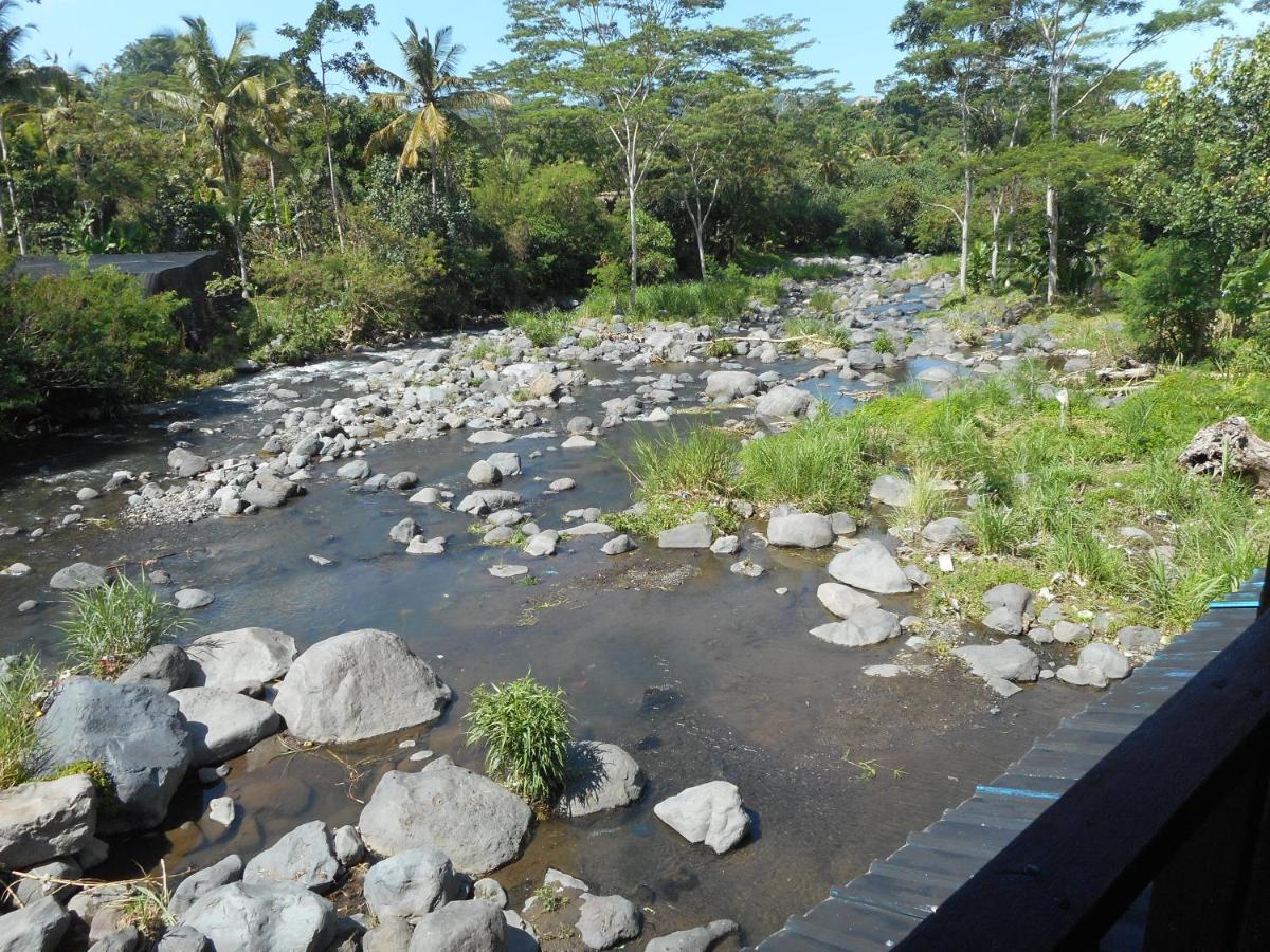 Pondok Tepi Sungai Сидемен Екстериор снимка